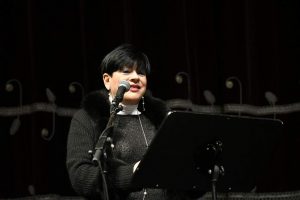 L'assessore Valentina Aprea in un momento del suo intervento alla commemorazione del XVII 'Giorno della Memoria' che si e' tenuta al Teatro degli Arcimboldi di Milano.